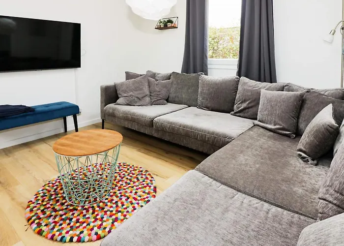 10 Person In Hadsund-by Traum Hadsund